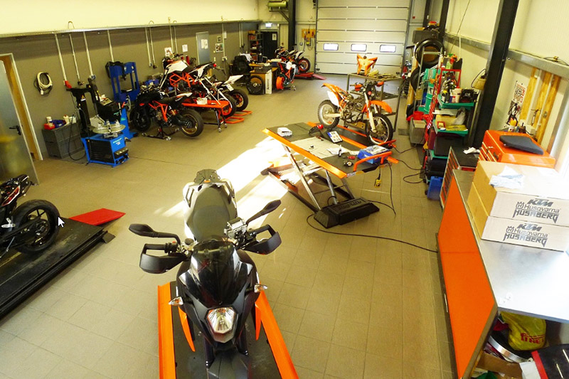 Halle für Motorradgeschäft