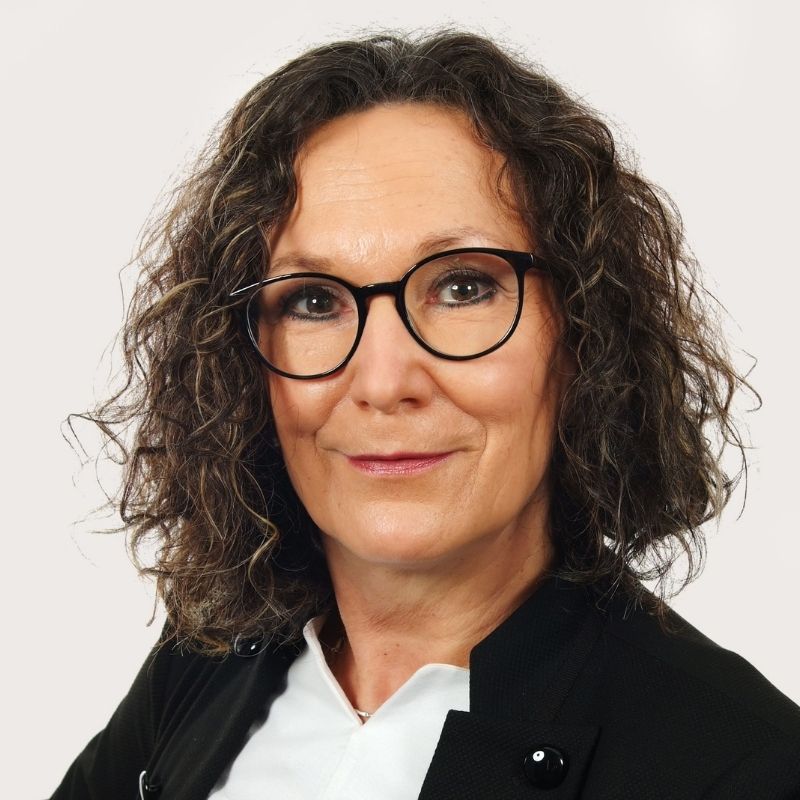 Rita Buchwald Bereichsleiterin Buchhaltung, Einkauf und IT bei E.L.F Hallen- und Maschinenbau GmbH