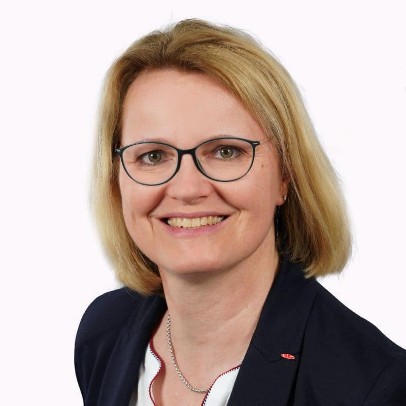 Stefanie Brüggemann Ass. der Geschäftsführung bei E.L.F Hallen- und Maschinenbau