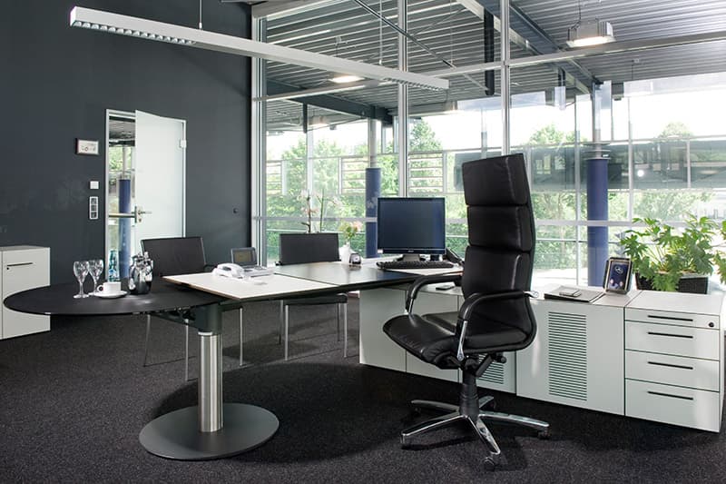 Bürohalle für Kfz-Unternehmen - Moderne Kfz Hallen